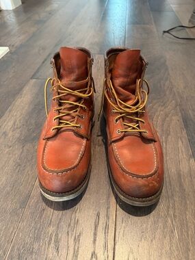 Red Wing Boots Leather Moc Toe Boots with Yellow Laces size 10.5 Men’s